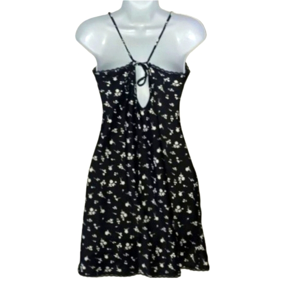 Wild Fable Black Floral Chemise Nightgown - Picture 3 of 5